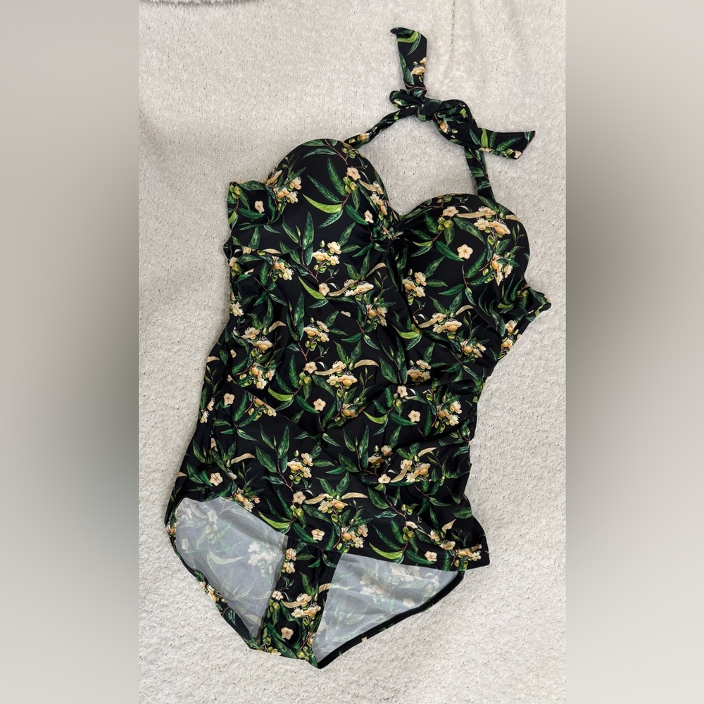 Floral Black Women's Retro Bathing Suit Size XL NWOT